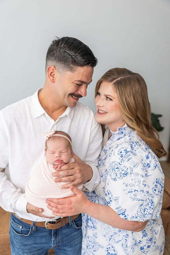 New Orleans newborn photographer; New Orleans family photographer; NOLA photographer; New Orleans photographer