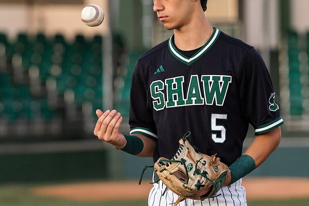 NOLA Photographer; New Orleans Senior Photographer; New Orleans Photographer; Archbishop Shaw Senior Session